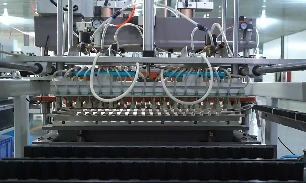 竹製カトラリーの全自動機械化生産